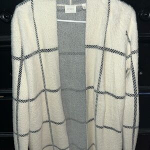 Cyrus Women's Cream and Gray Checkered Cardigan